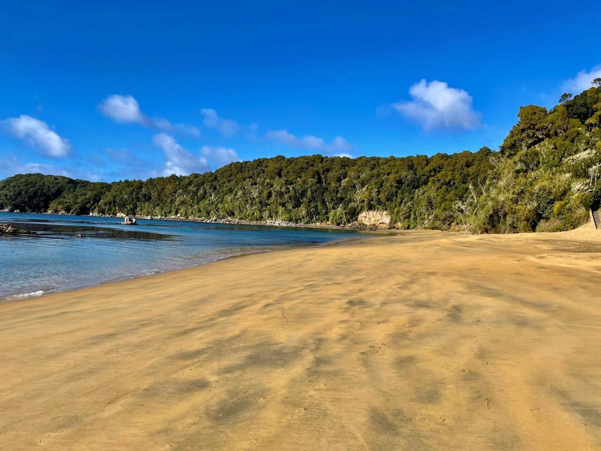 Kaka Retreat Motel, Stewart Island Half-moon Bay Bagian luar foto