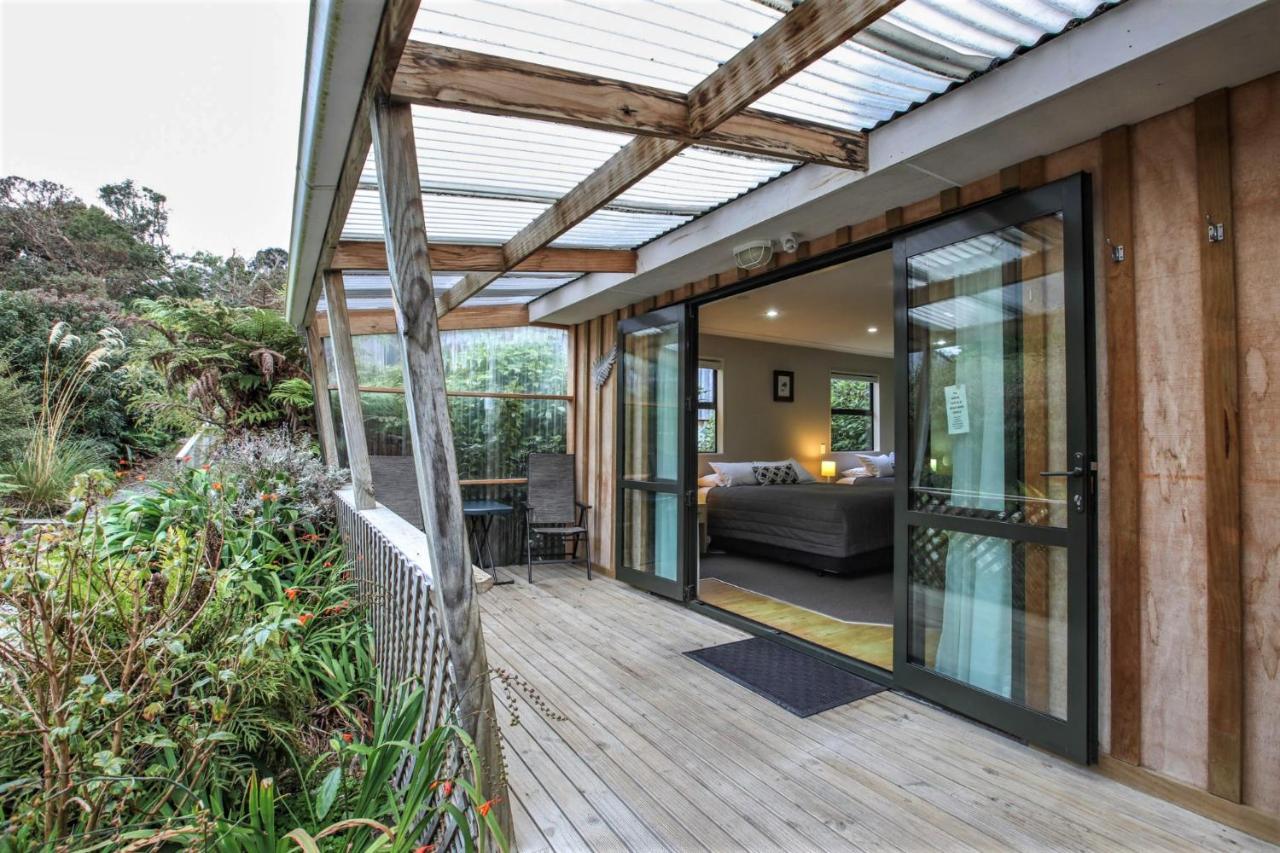Kaka Retreat Motel, Stewart Island Half-moon Bay Bagian luar foto